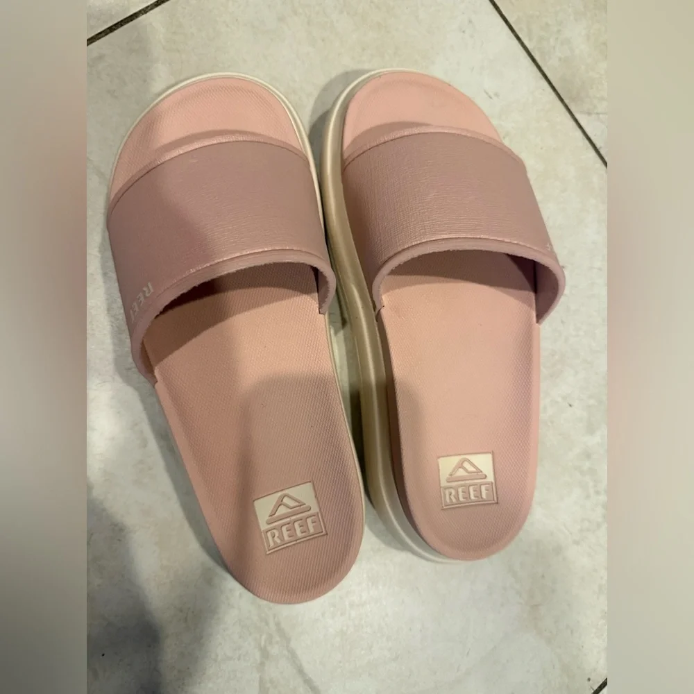 Reef Bondi Bay slides - Picture 1 of 3